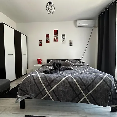 Πανσιόν Ana